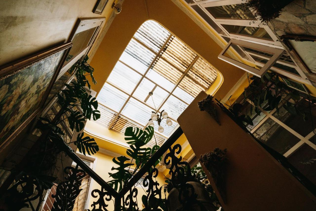Rock Cliff Home Stay Σιλόνγκ Εξωτερικό φωτογραφία