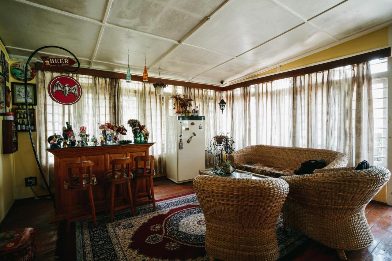 Rock Cliff Home Stay Σιλόνγκ Εξωτερικό φωτογραφία