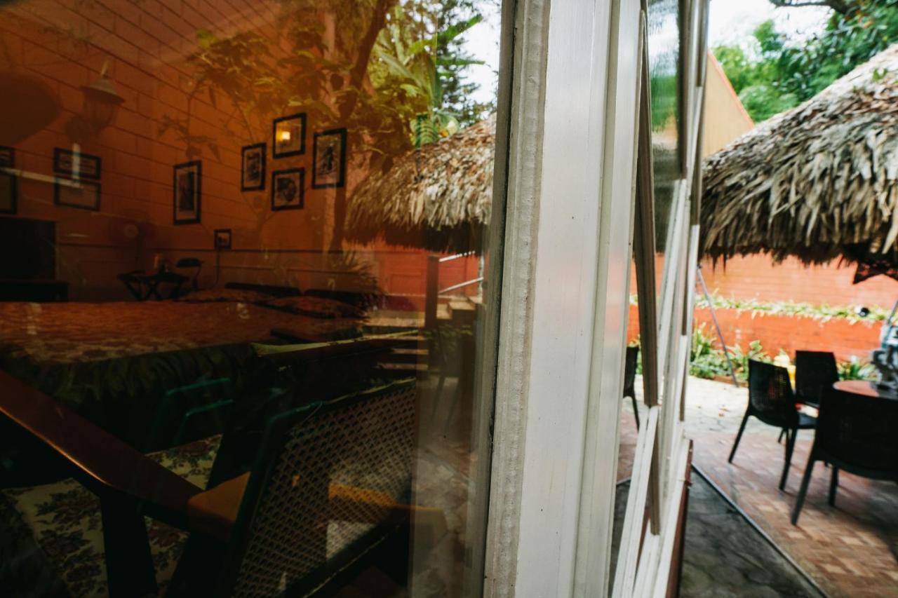 Rock Cliff Home Stay Σιλόνγκ Εξωτερικό φωτογραφία