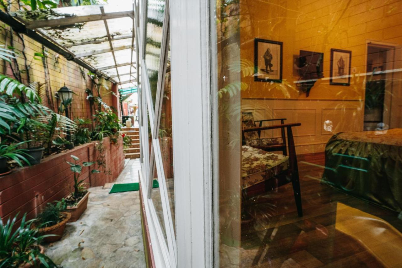 Rock Cliff Home Stay Σιλόνγκ Εξωτερικό φωτογραφία
